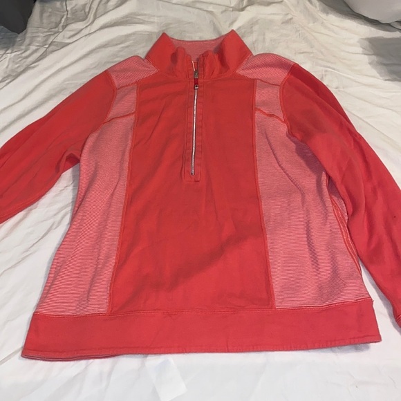Tommy Bahama Pullover - Picture 1 of 4
